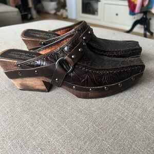 Donald J. Pliner Western Couture Collection Mules